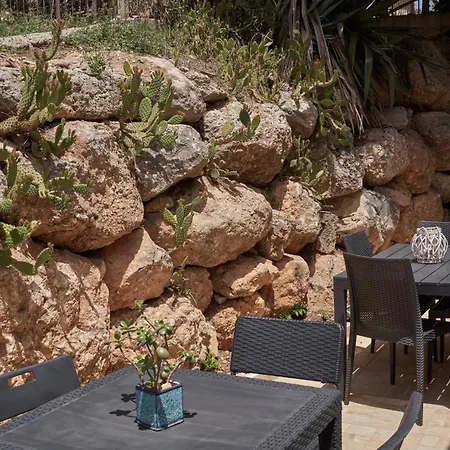 Rustico Segestale Holiday home *